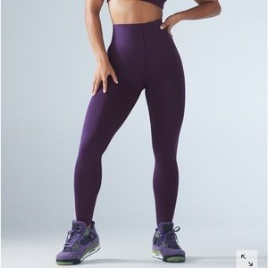 NWT Savage X Fenty Hotline High-Waist Legging Size M